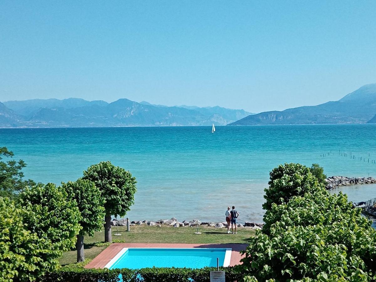Casa Lugana 19 - Monolocale Con Piscina Direttamente A Lago Sirmione Exterior foto